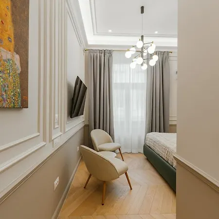 Apartment Charming Classic In Center
